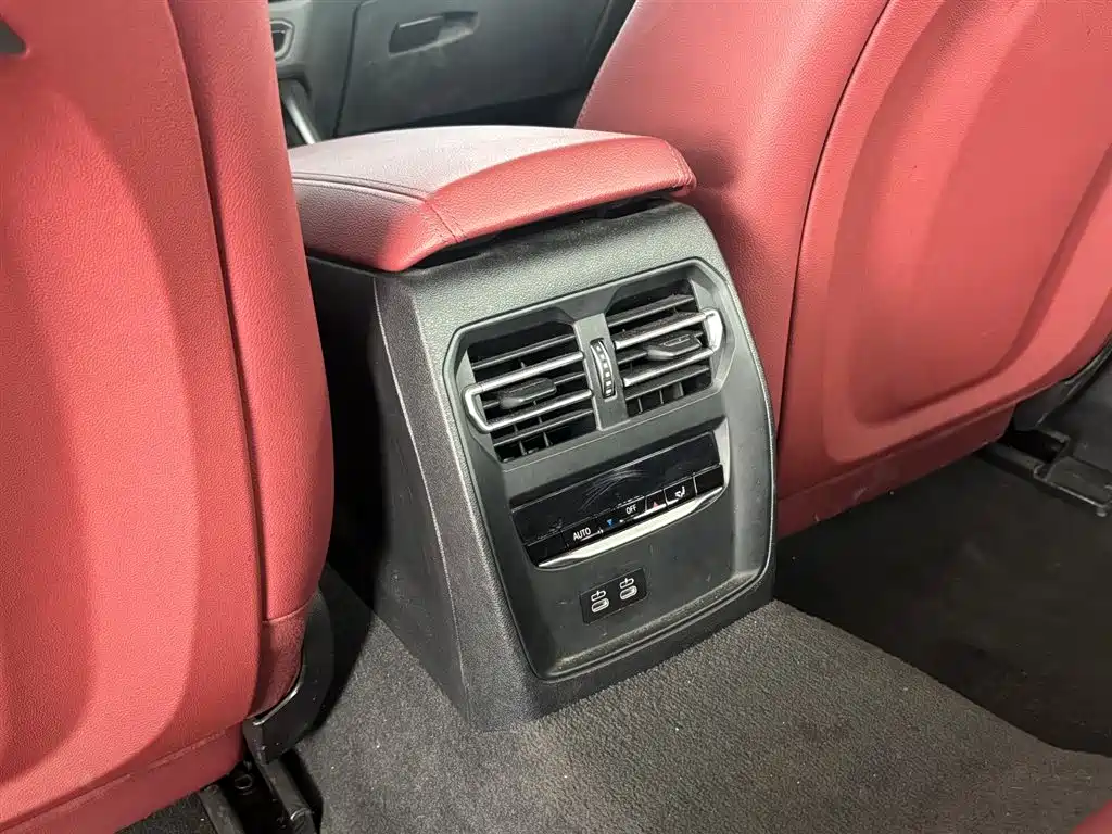 BMW i3 — фото 17