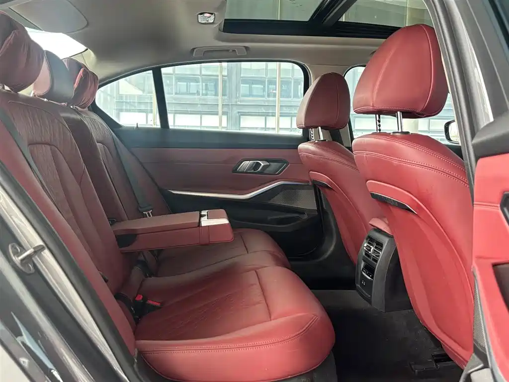 BMW i3 — фото 18
