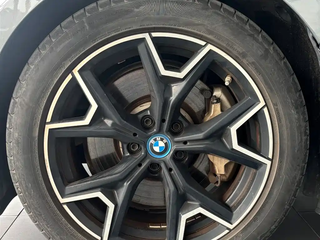 BMW i3 — фото 9