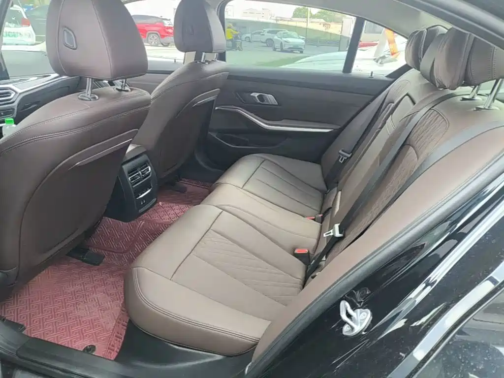 BMW i3 — фото 17