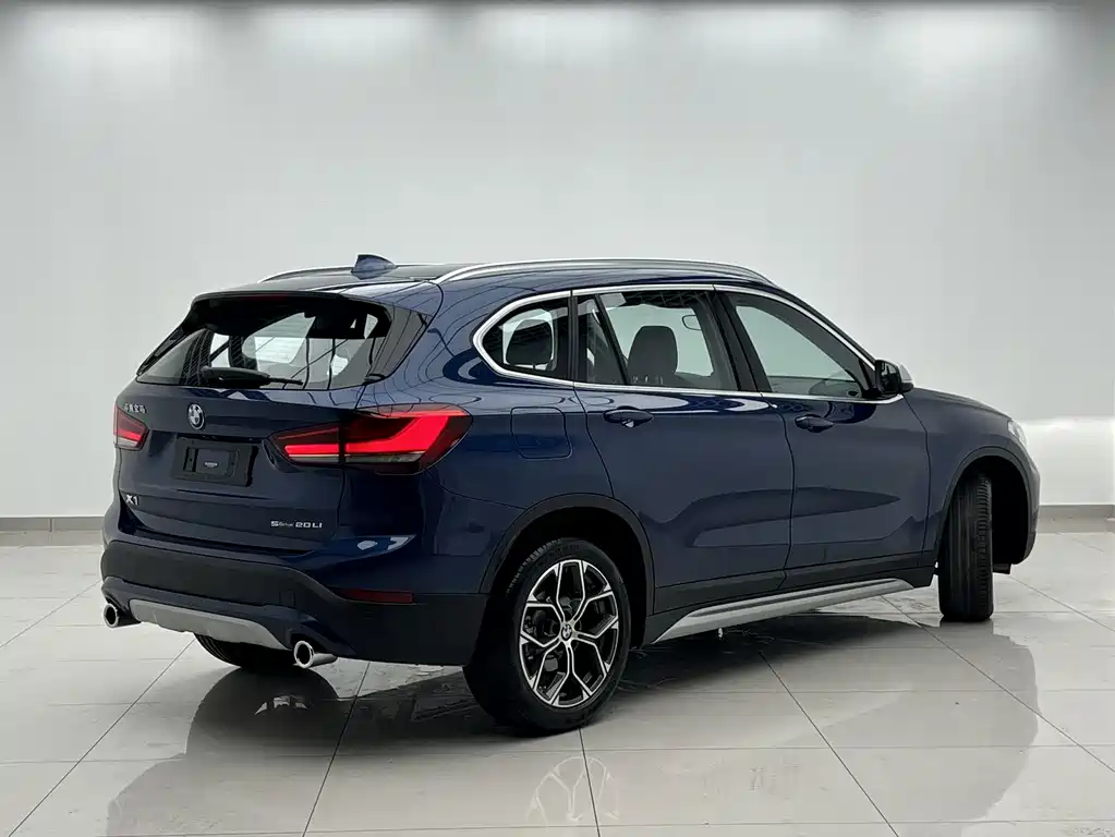 BMW X1 — фото 4