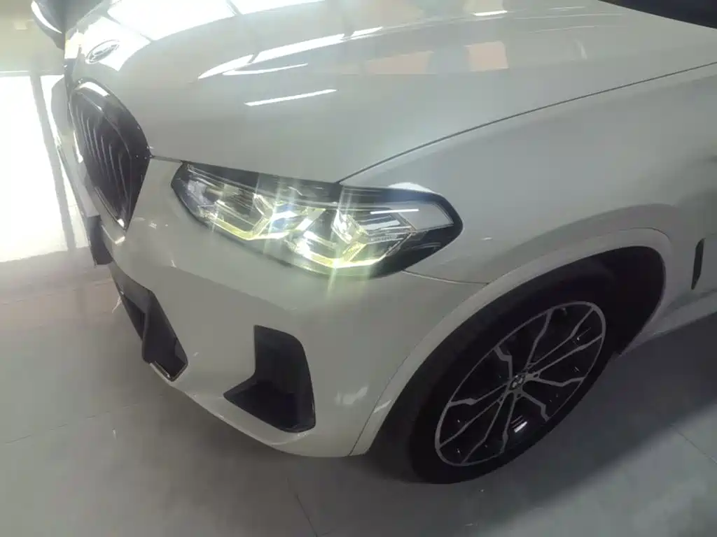 BMW X3 — фото 24