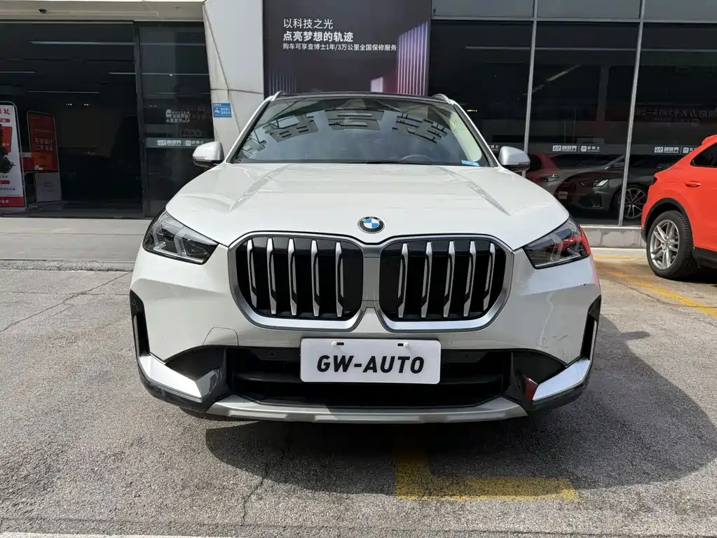 BMW X1 — фото 2