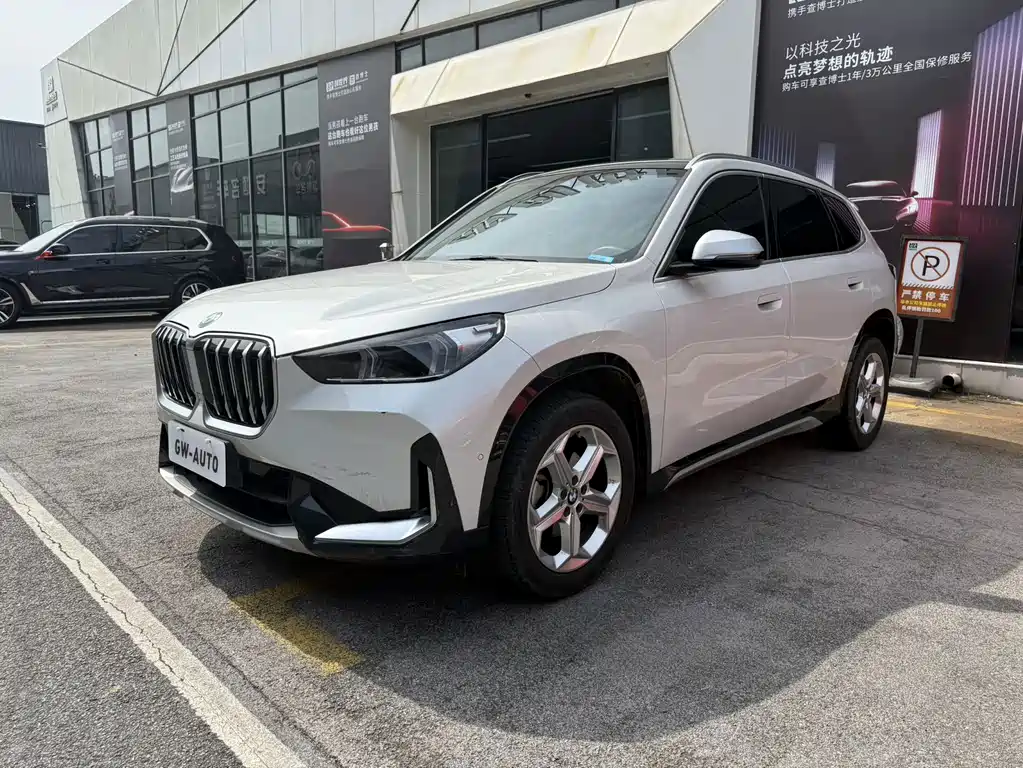 BMW X1 — фото 3