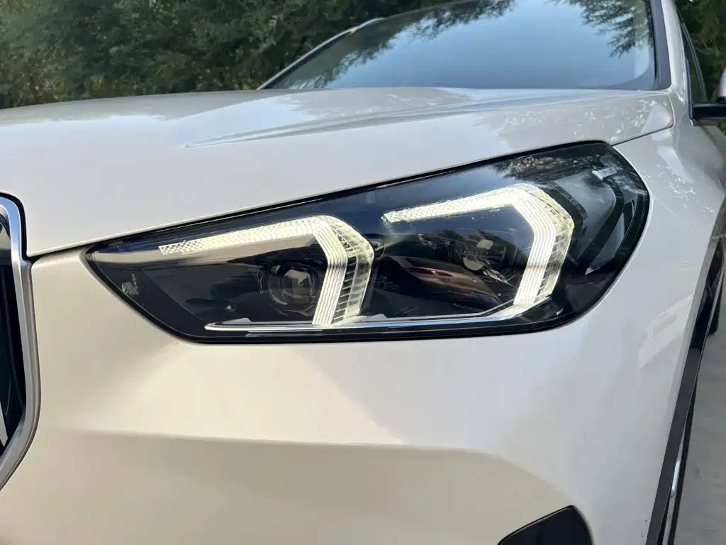 BMW X1 — фото 13