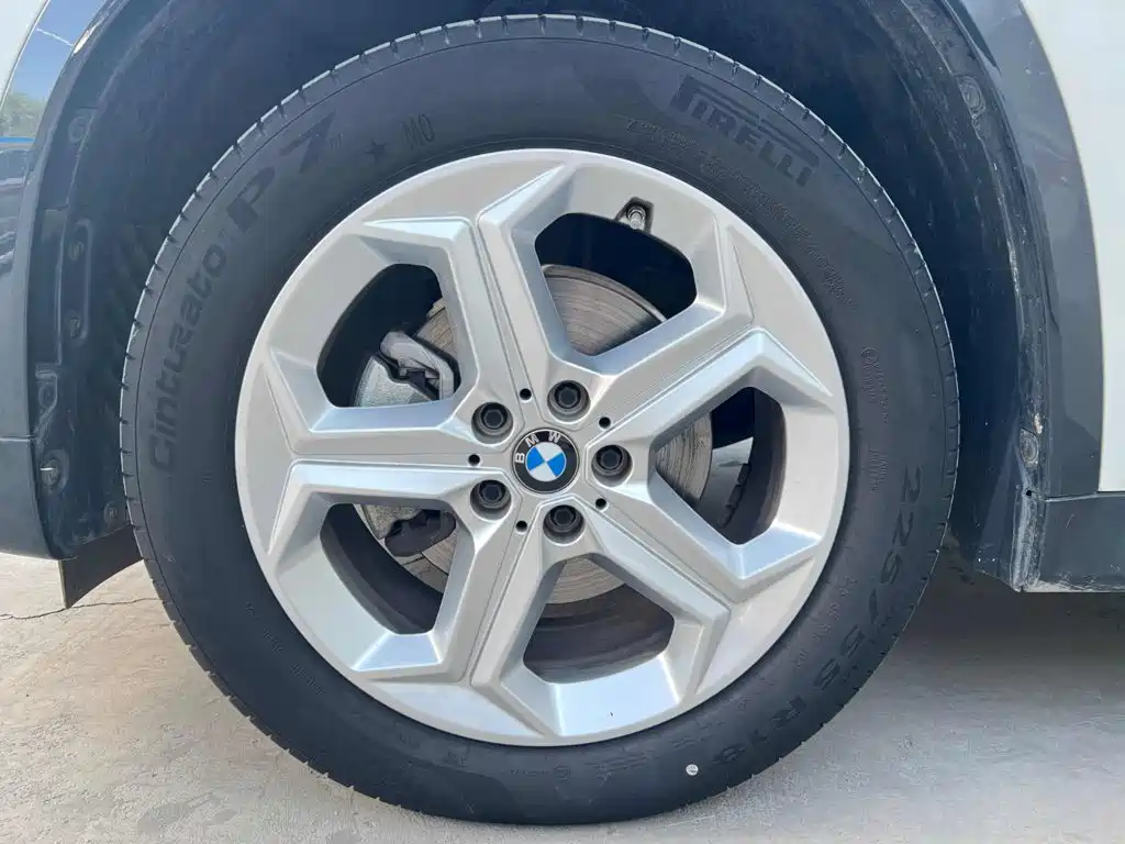 BMW X1 — фото 14