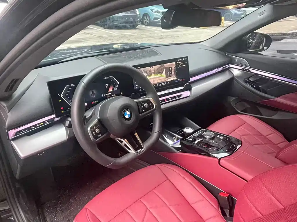 BMW 5 Series — фото 11