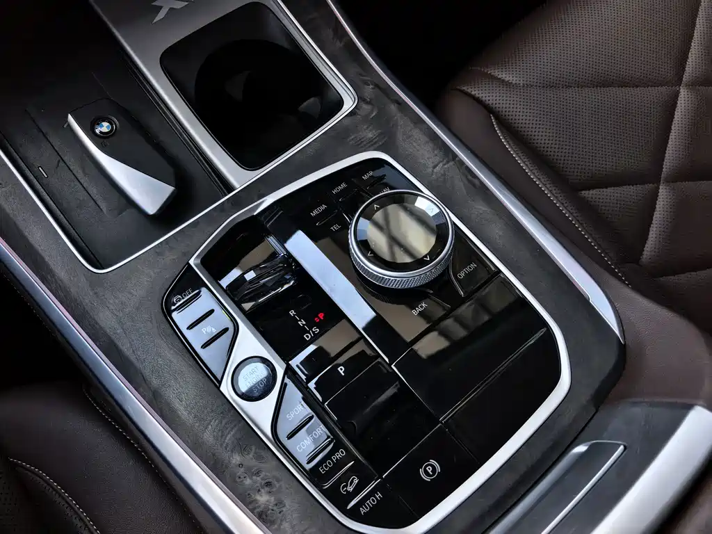 BMW X5 — фото 9