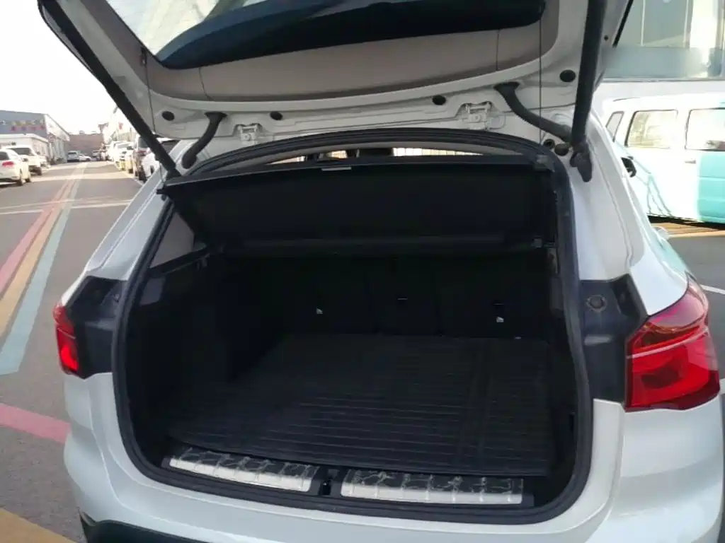 BMW X1 — фото 19