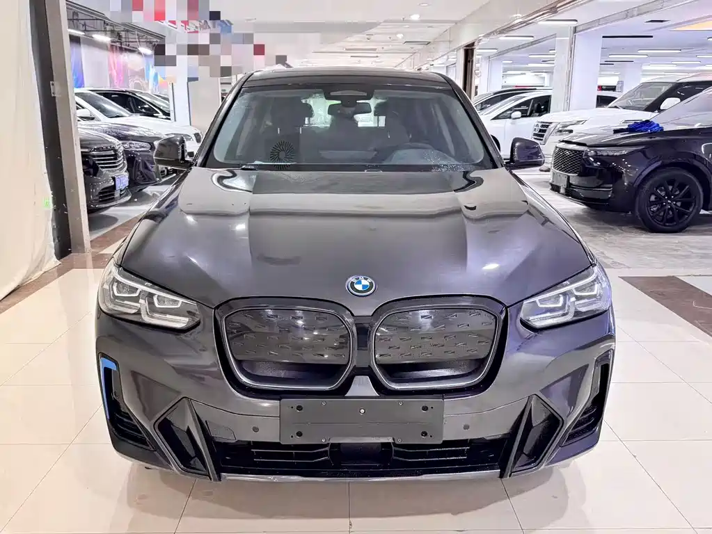 BMW iX3 — фото 2