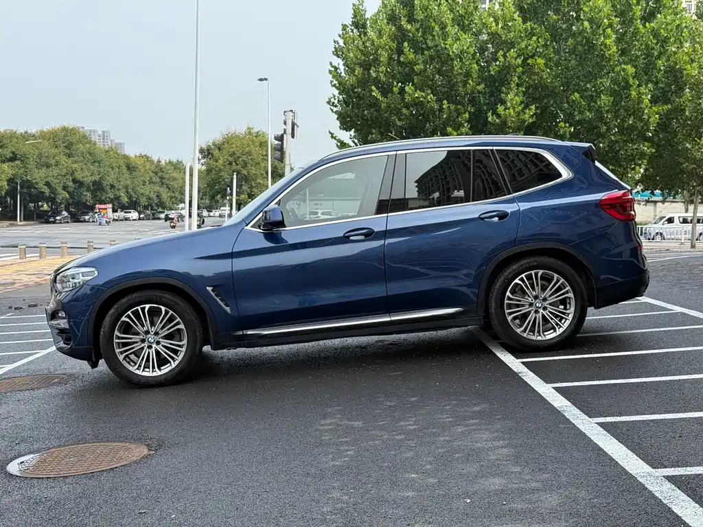 BMW X3 — фото 8