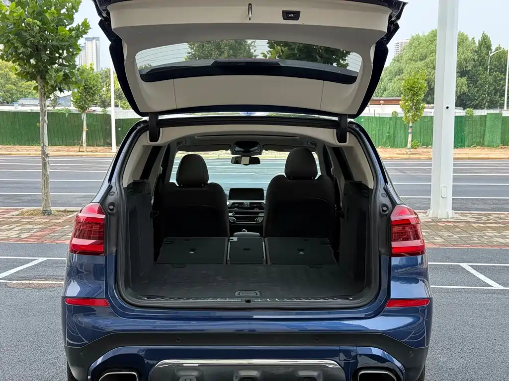 BMW X3 — фото 10