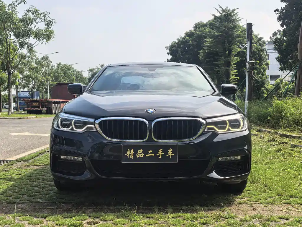 BMW 5 Series — фото 2