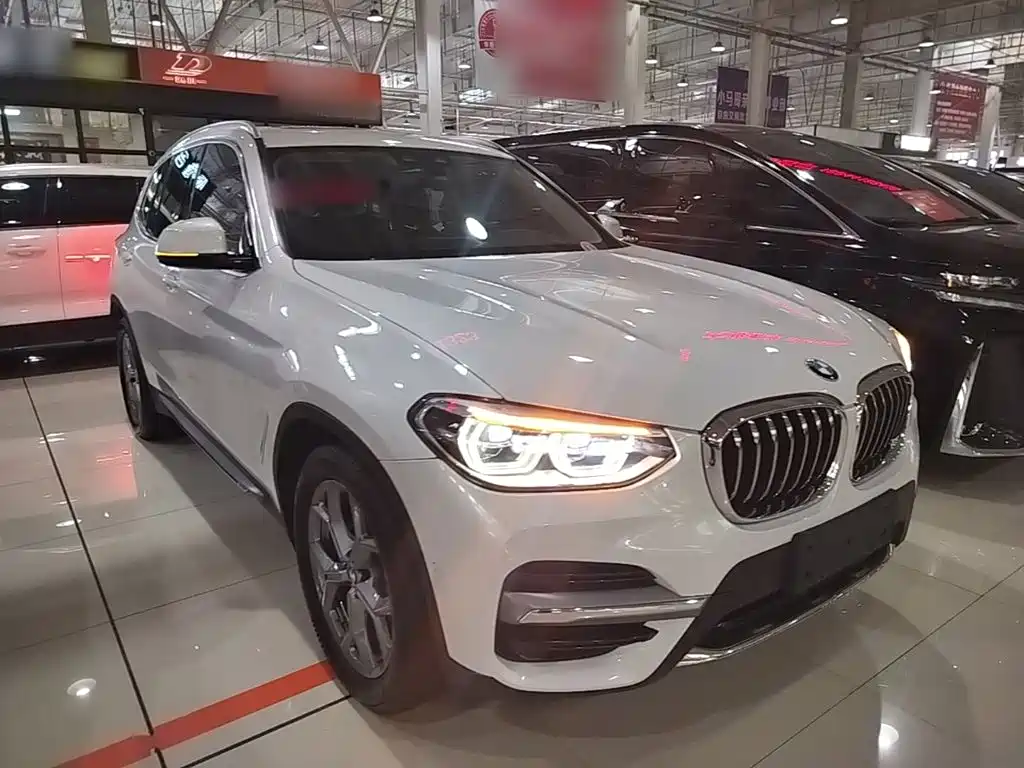 BMW X3 — фото 22
