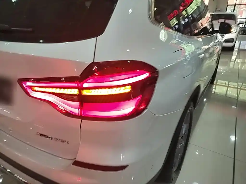 BMW X3 — фото 24