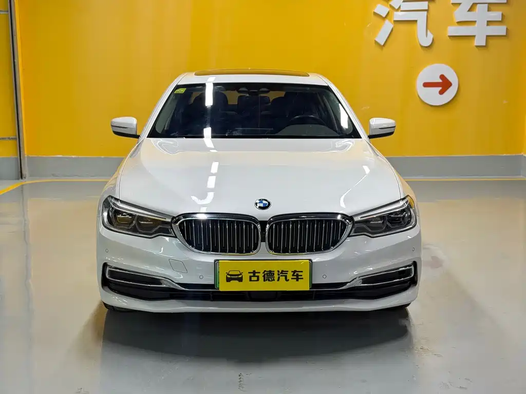 BMW 5 Series New Energy — фото 2