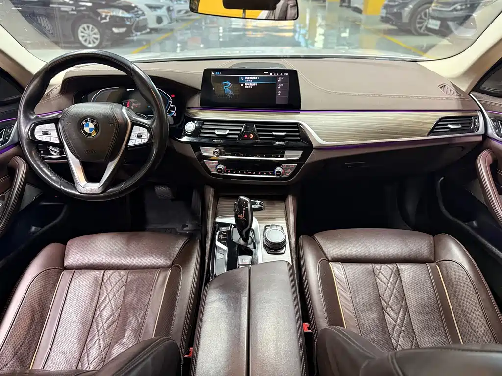 BMW 5 Series New Energy — фото 20