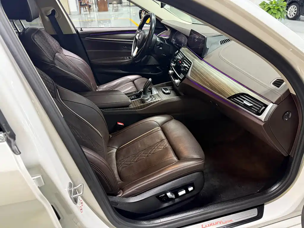 BMW 5 Series New Energy — фото 21