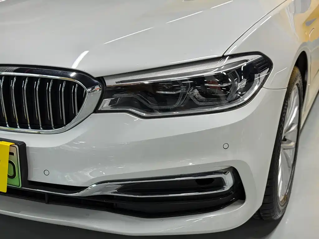 BMW 5 Series New Energy — фото 26