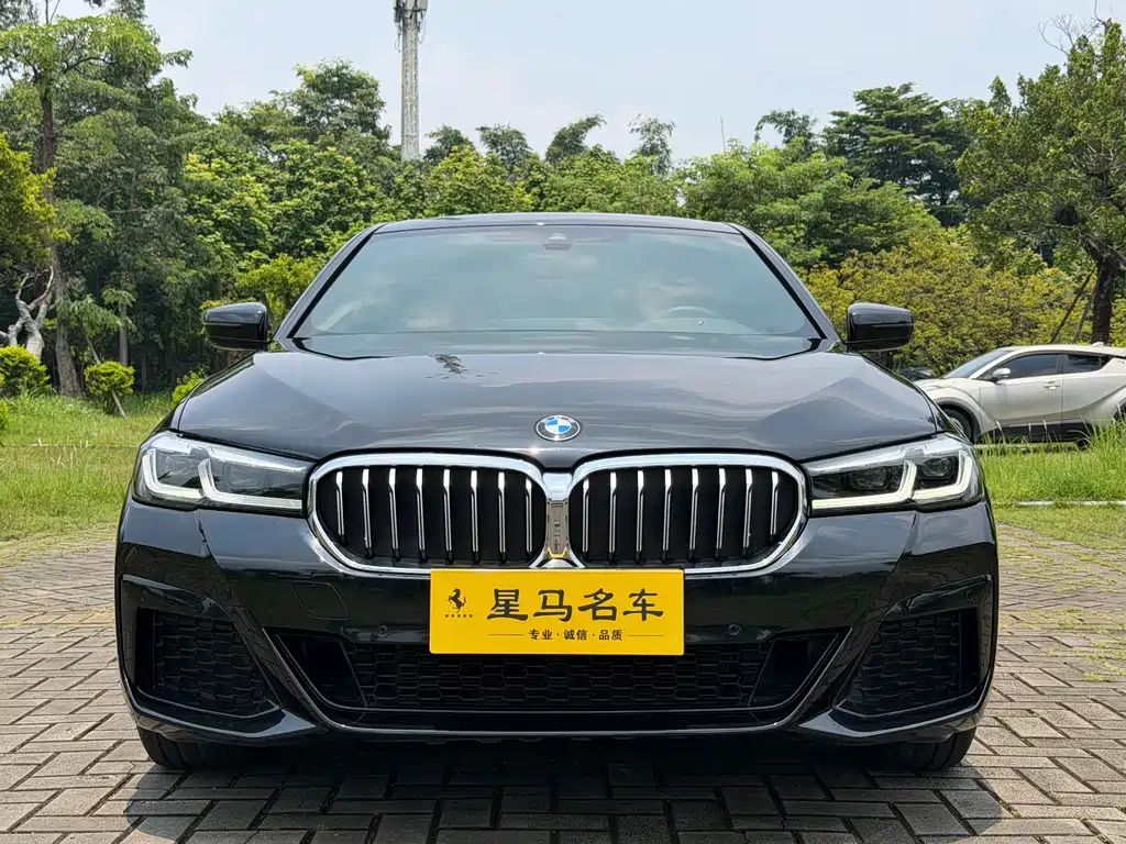 BMW 5 Series — фото 2
