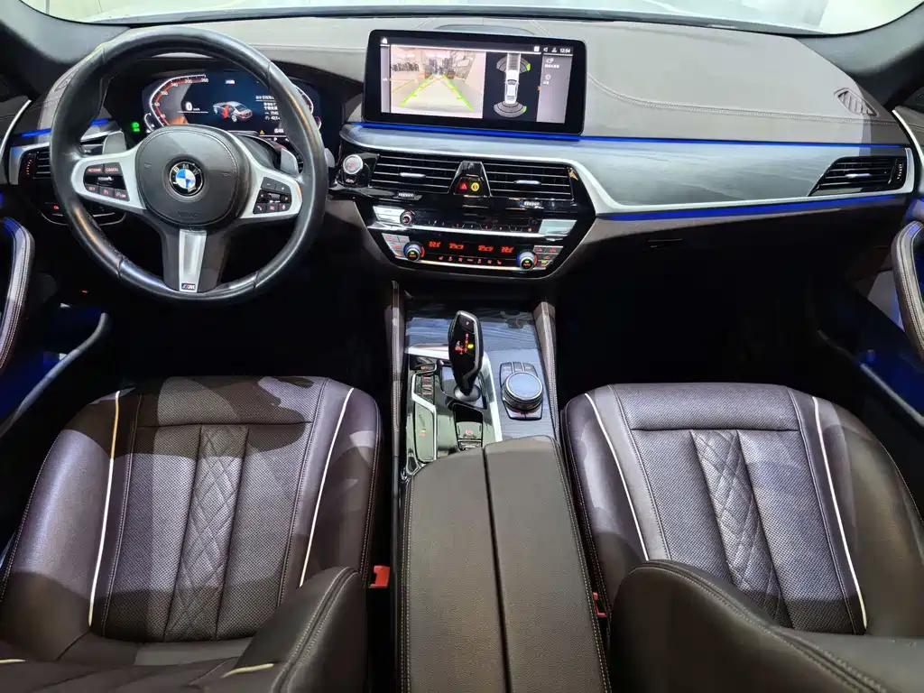 BMW 5 Series — фото 5