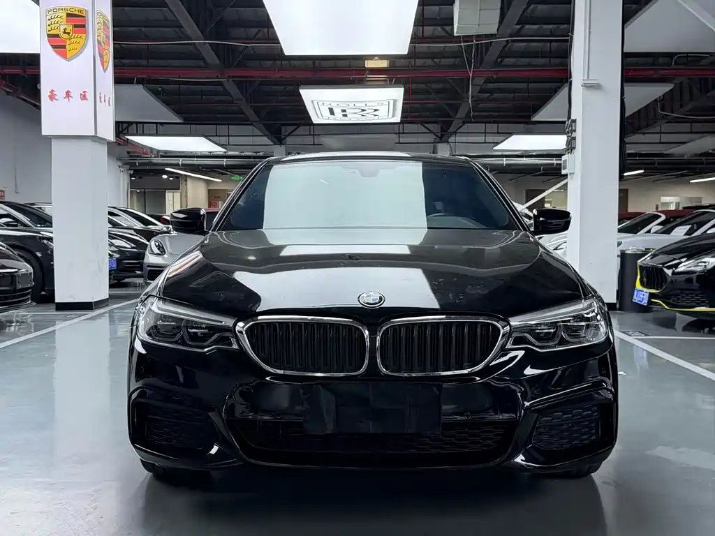 BMW 5 Series — фото 2