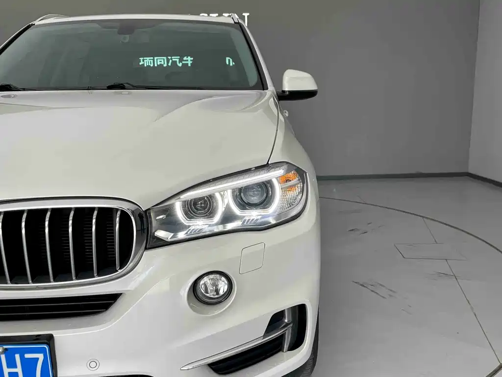 BMW X5 (Import) — фото 14