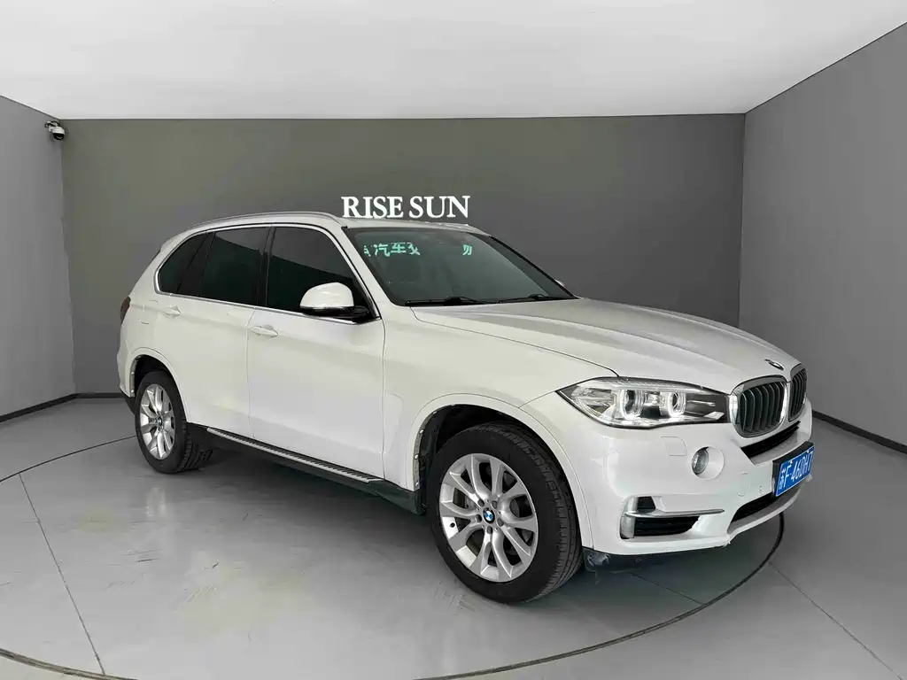 BMW X5 (Import) — фото 3