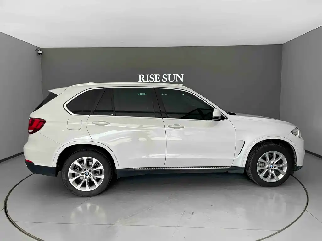 BMW X5 (Import) — фото 10