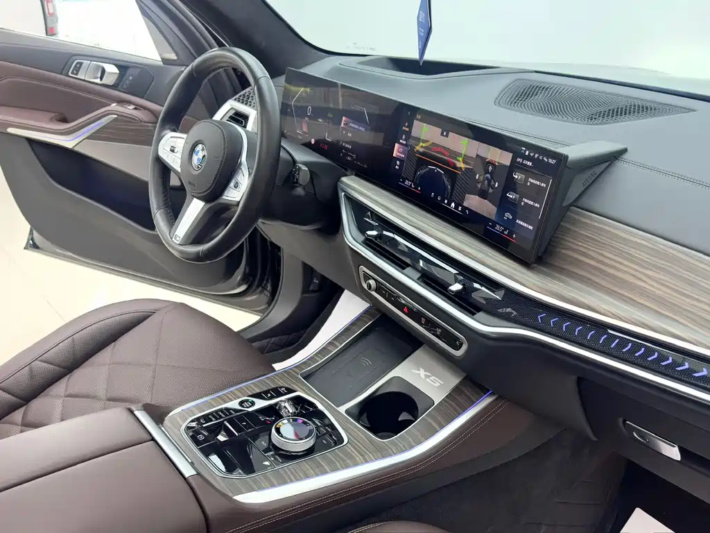 BMW X5 — фото 15