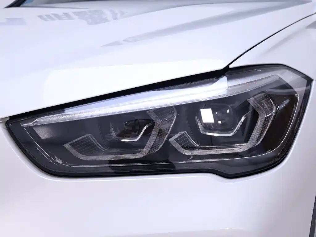 BMW X1 — фото 4