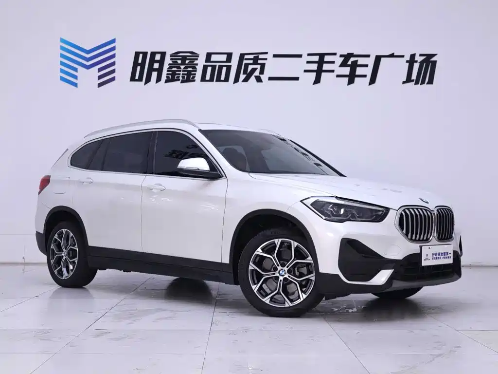 BMW X1 — фото 5