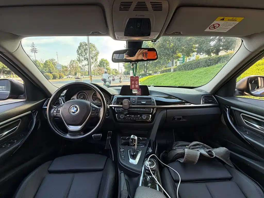 BMW 3 Series — фото 13