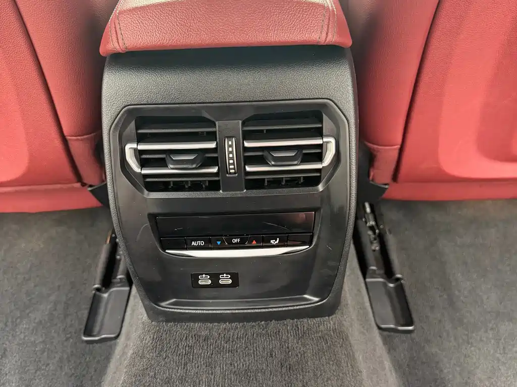 BMW i3 — фото 13