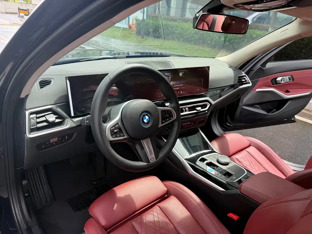 BMW i3 — фото 8
