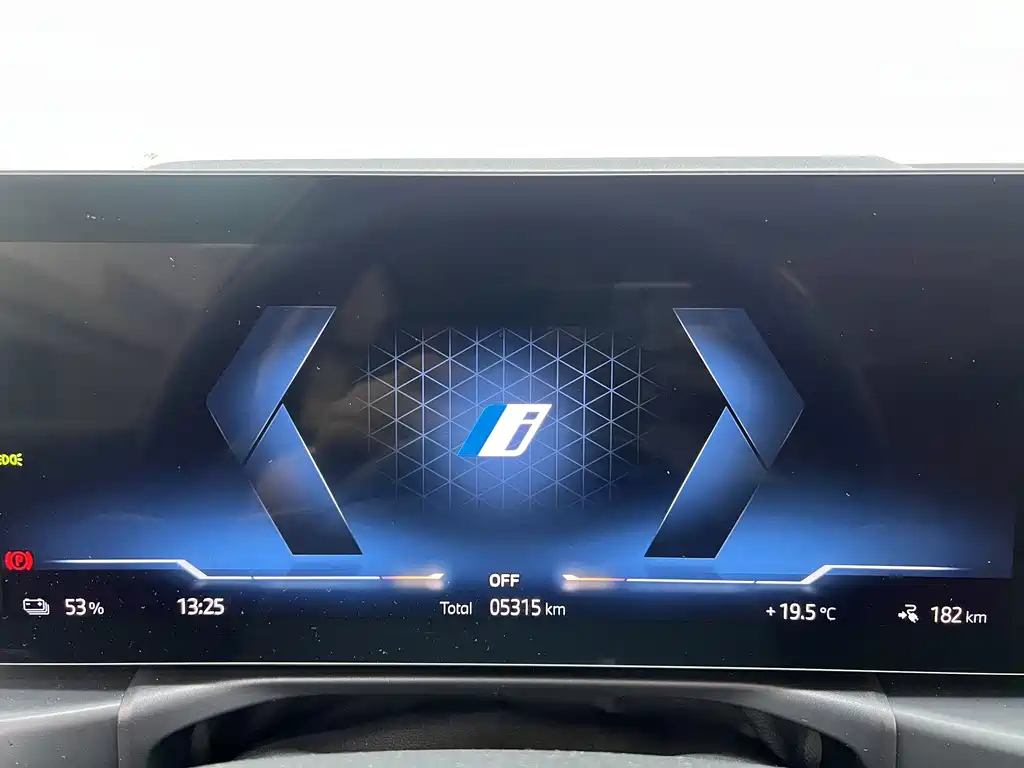 BMW i3 — фото 30