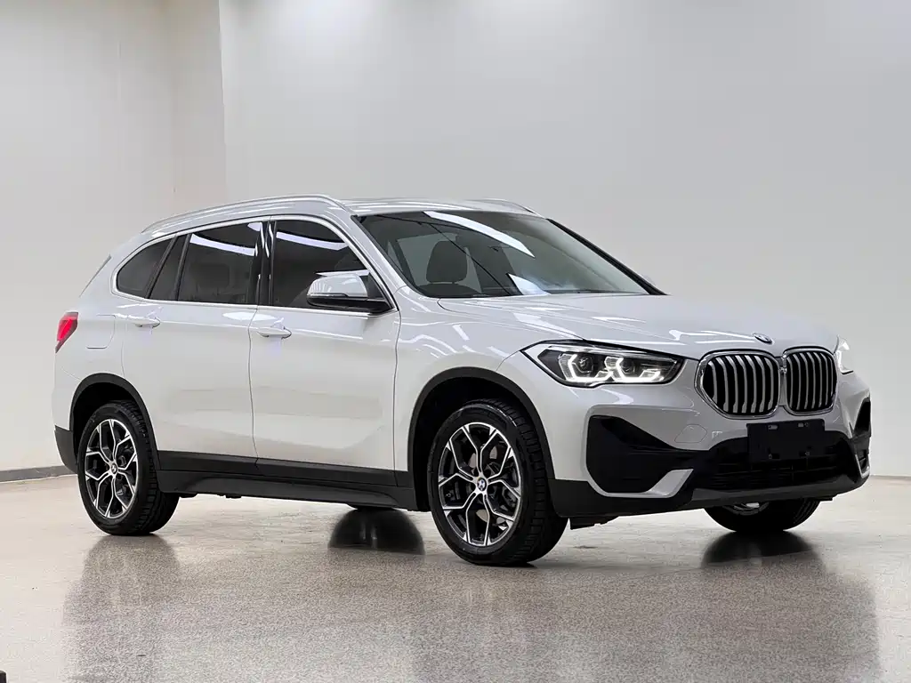 BMW X1 — фото 3