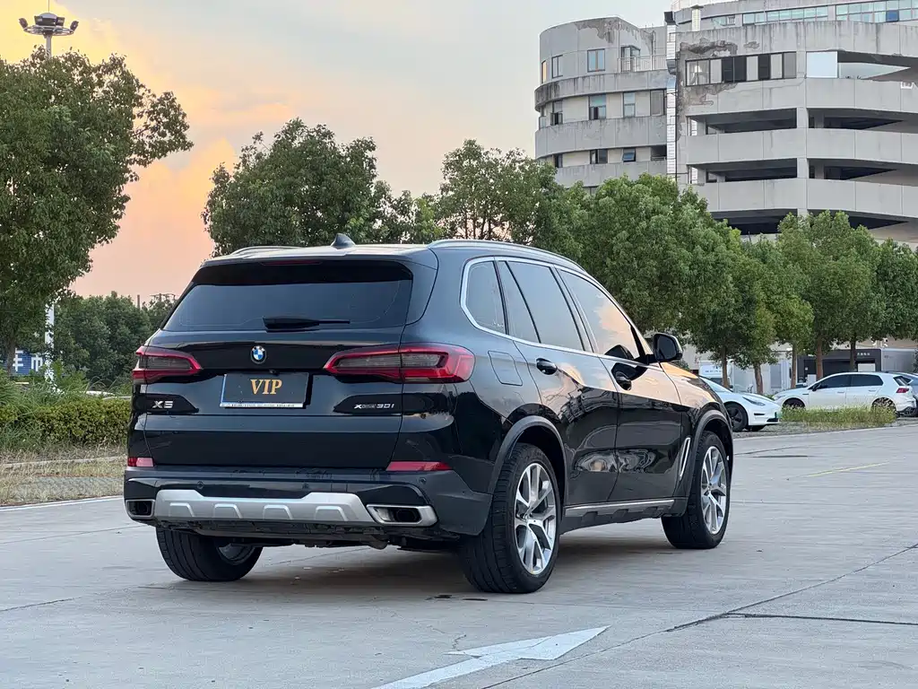 BMW X5 (Import) — фото 4