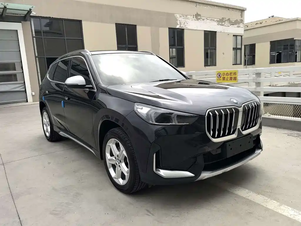 BMW X1 — фото 3