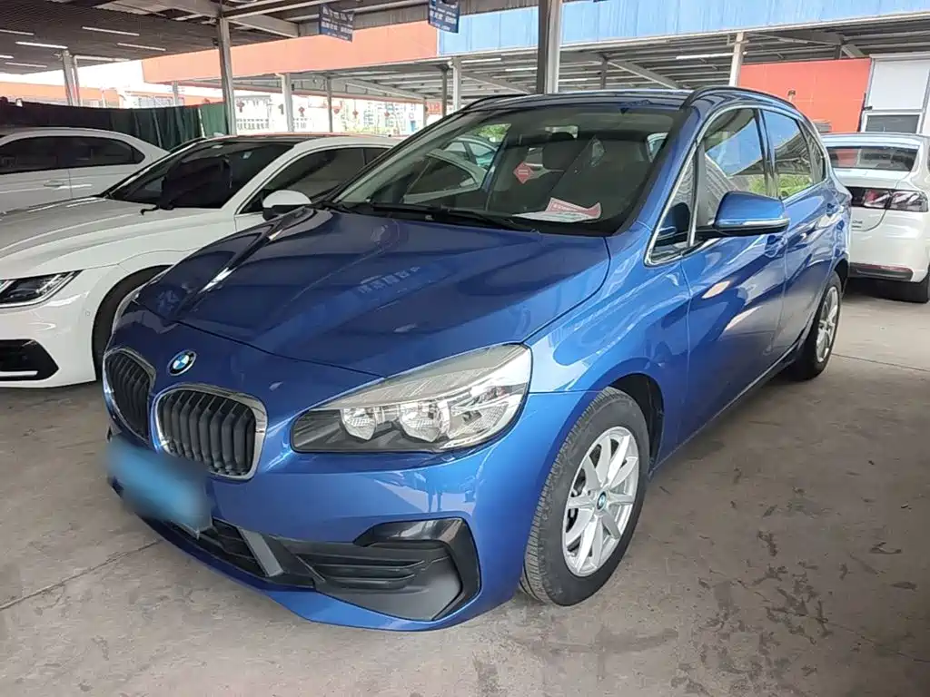 BMW 2 Series Active Tourer — фото 2