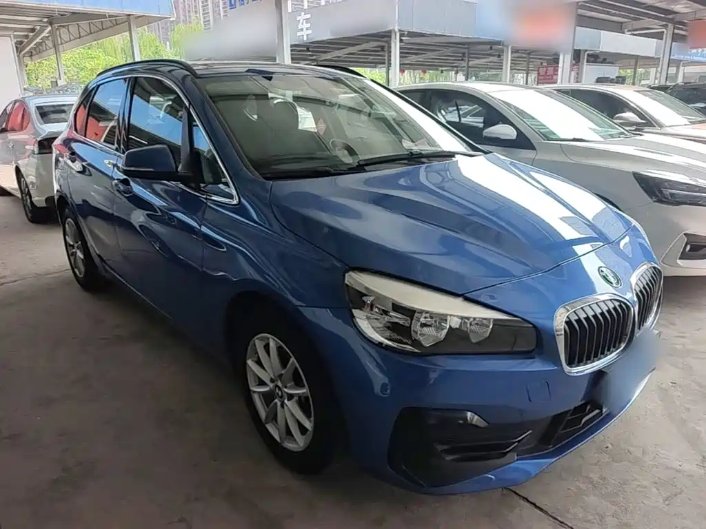 BMW 2 Series Active Tourer — фото 4