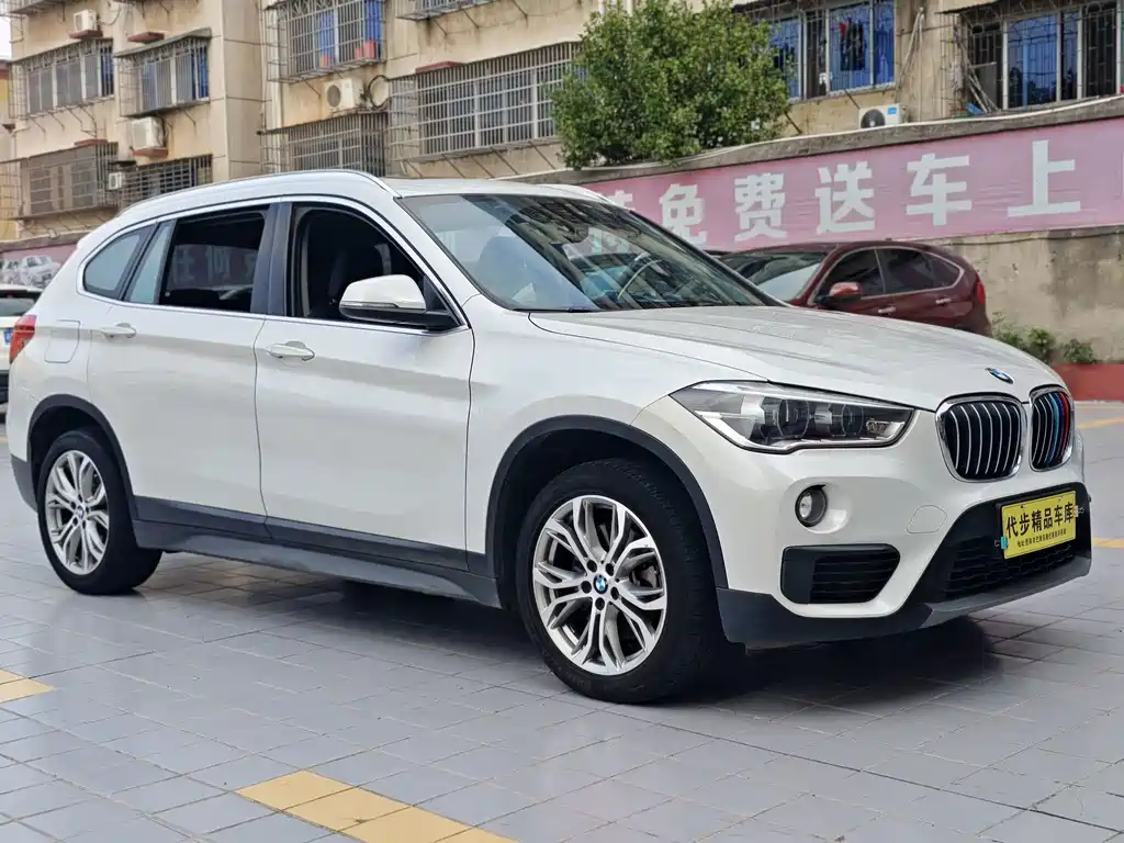 BMW X1 — фото 3