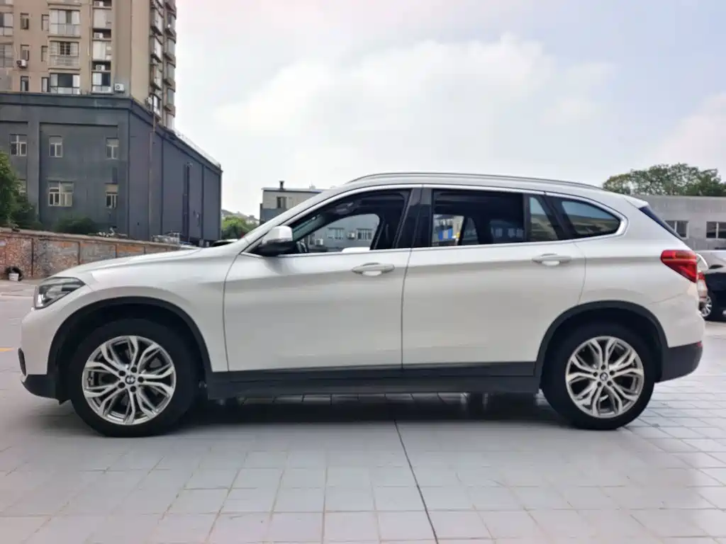 BMW X1 — фото 4