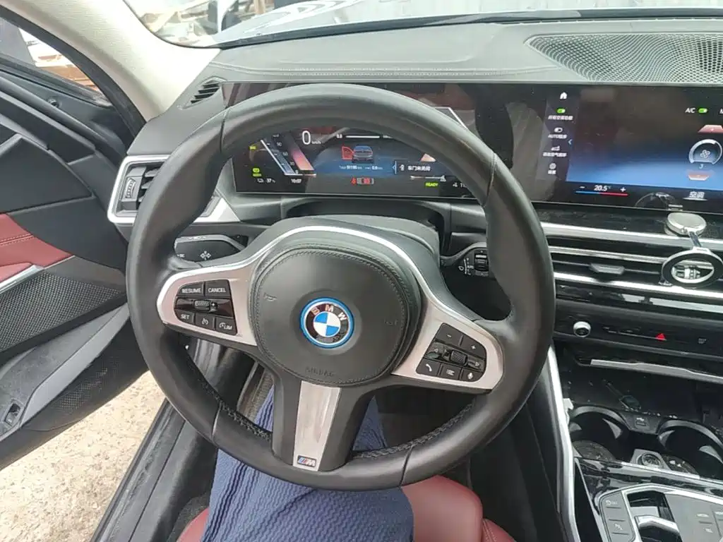 BMW i3 — фото 11