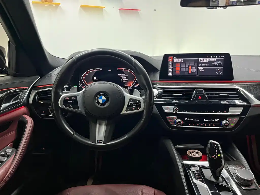 BMW 5 Series — фото 11