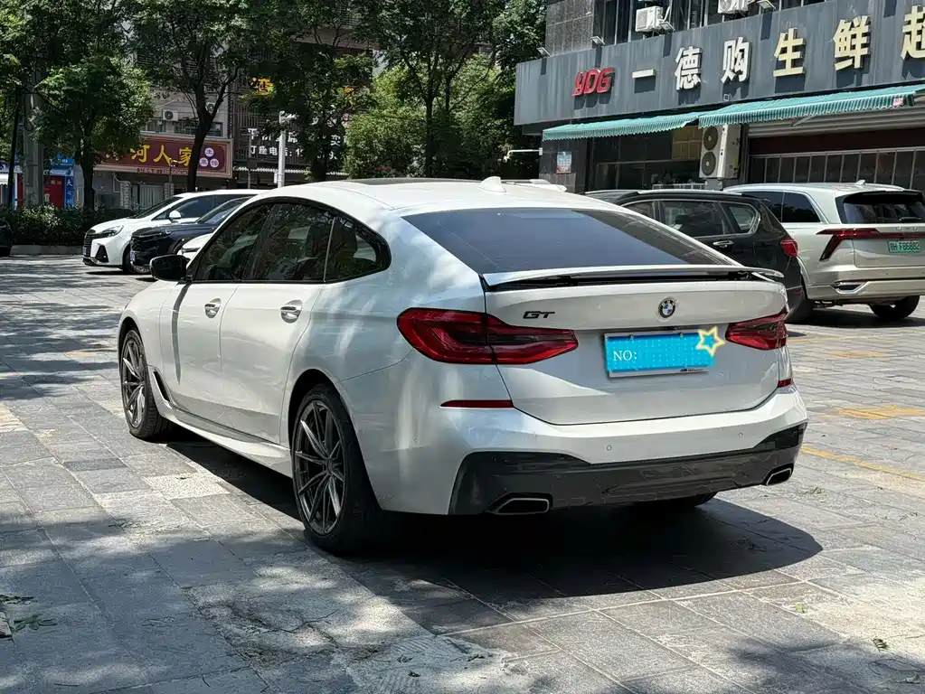 BMW 6 Series GT — фото 10