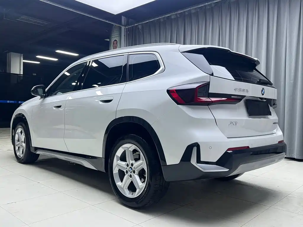 BMW X1 — фото 4