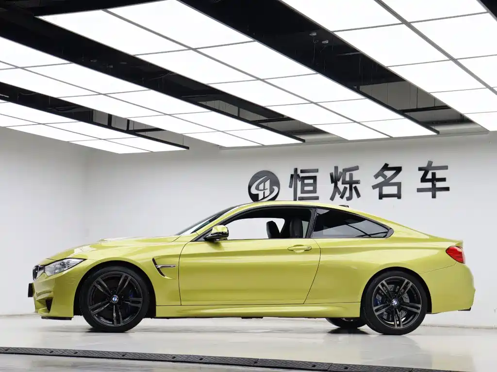 BMW M4 — фото 31