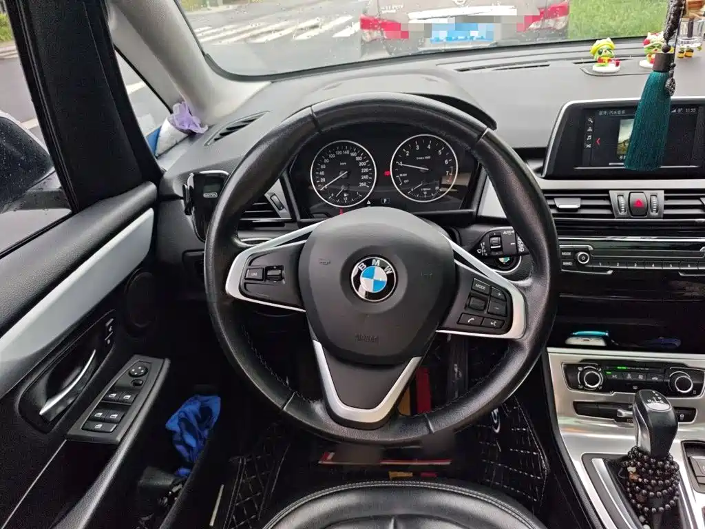 BMW 2 Series Active Tourer — фото 3