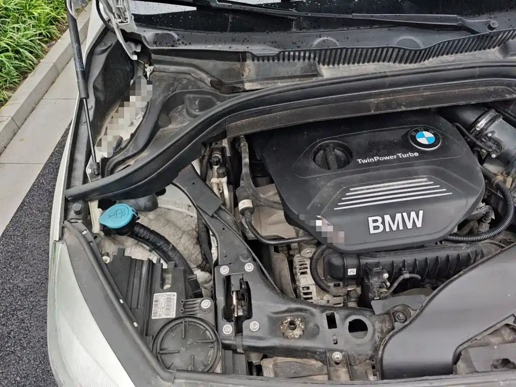 BMW 2 Series Active Tourer — фото 21